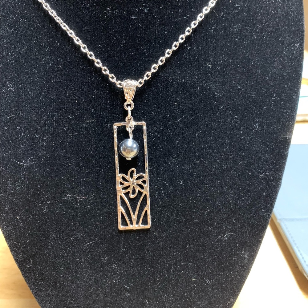 Tiare Necklace